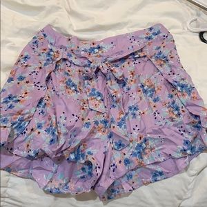 Lavender/Floral linen shorts